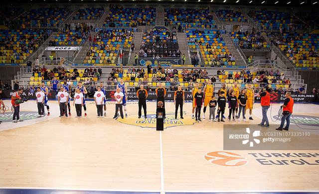 意甲半场：吉奥万破门，维罗纳2-0亚特兰大（意甲半场战报：吉奥万建功，维罗纳2-0领先亚特兰大）