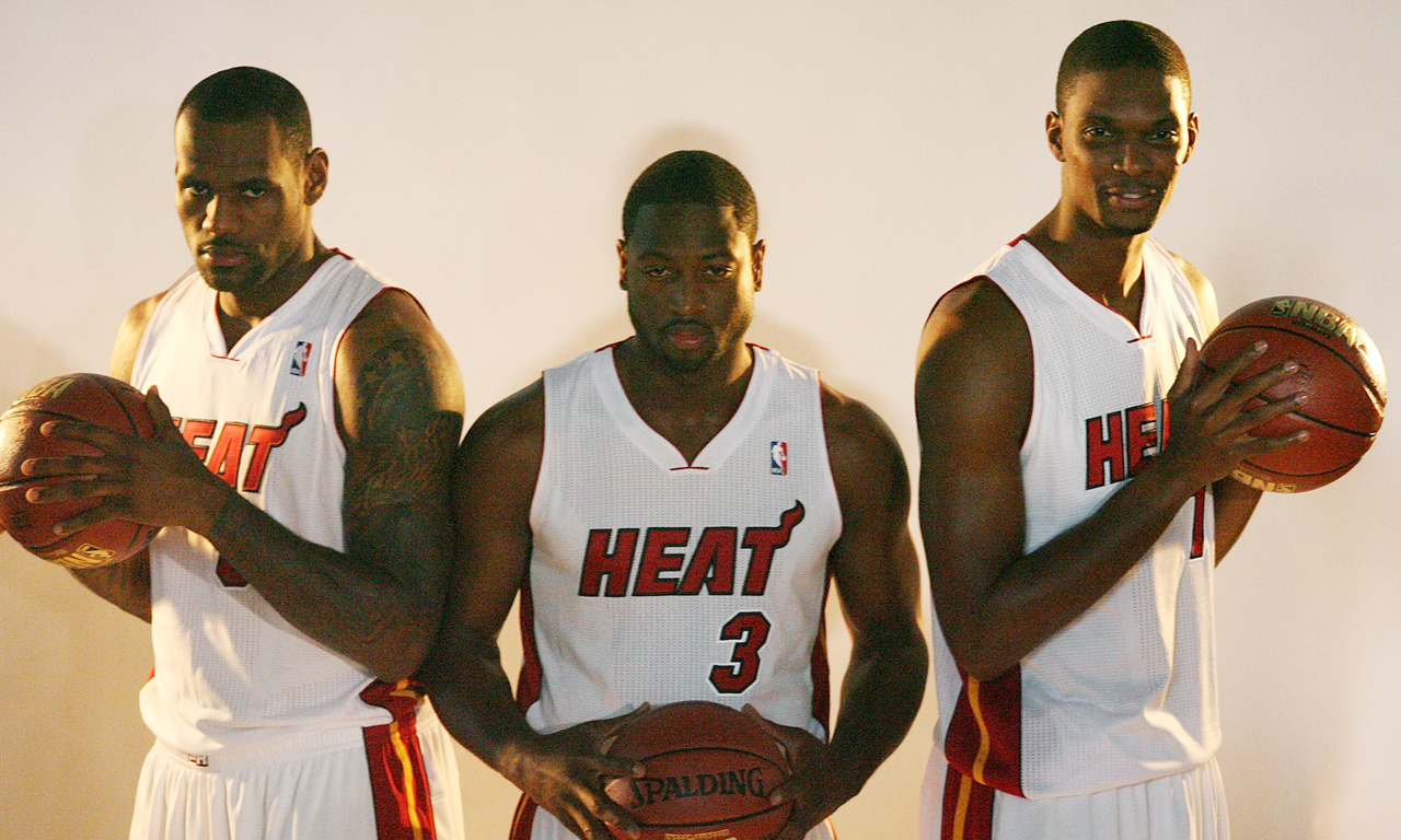 林德洛夫：切尔西实力非常强，我们必须充分准备拿出最高水准（林德洛夫：切尔西实力雄厚，我们需充分备战并拿出最佳表现）