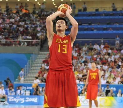 德转列右边锋身价榜：亚马尔2亿欧居首，萨卡第二奥利塞第三（德转右边锋身价排行：亚马尔以2亿欧领跑，萨卡第二、奥利塞第三）