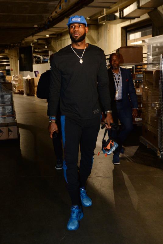 中超官方发2025赛季前四排名走势图：榜首共12次易主（中超官方公布2025赛季前四走势：榜首位置12次更替）